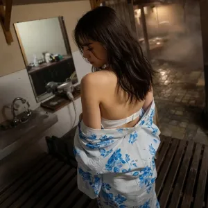 先お風呂行ってるねー（動画1分15秒）