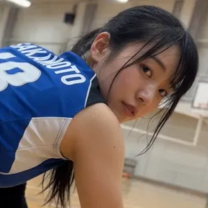 女子バレーボール選手とコーチ3